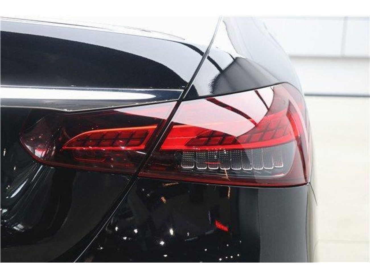 Mercedes-Benz E 300 L 2022