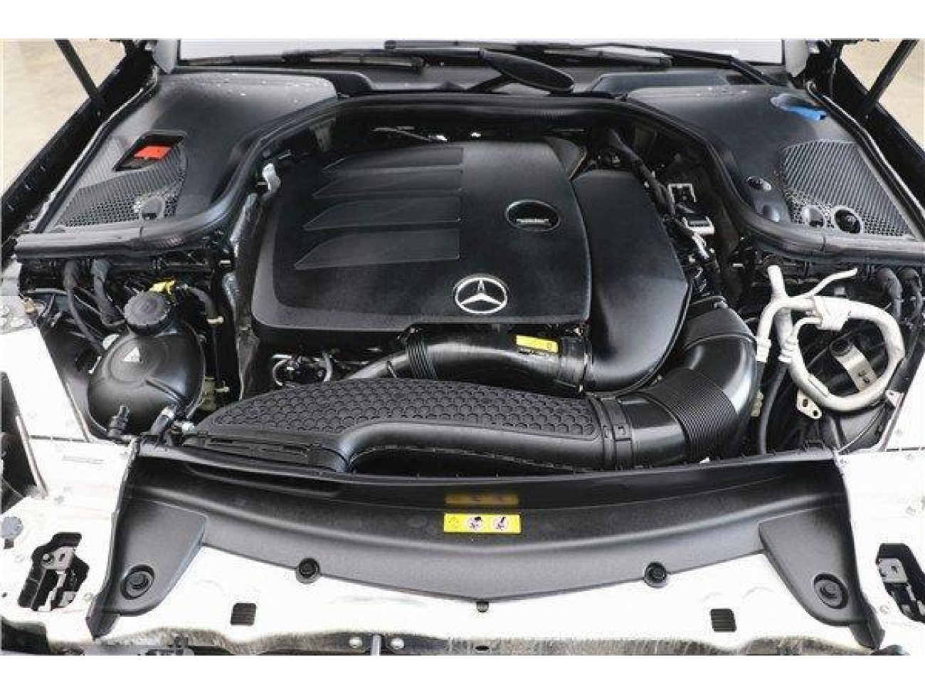 Mercedes-Benz E 300 L 2022