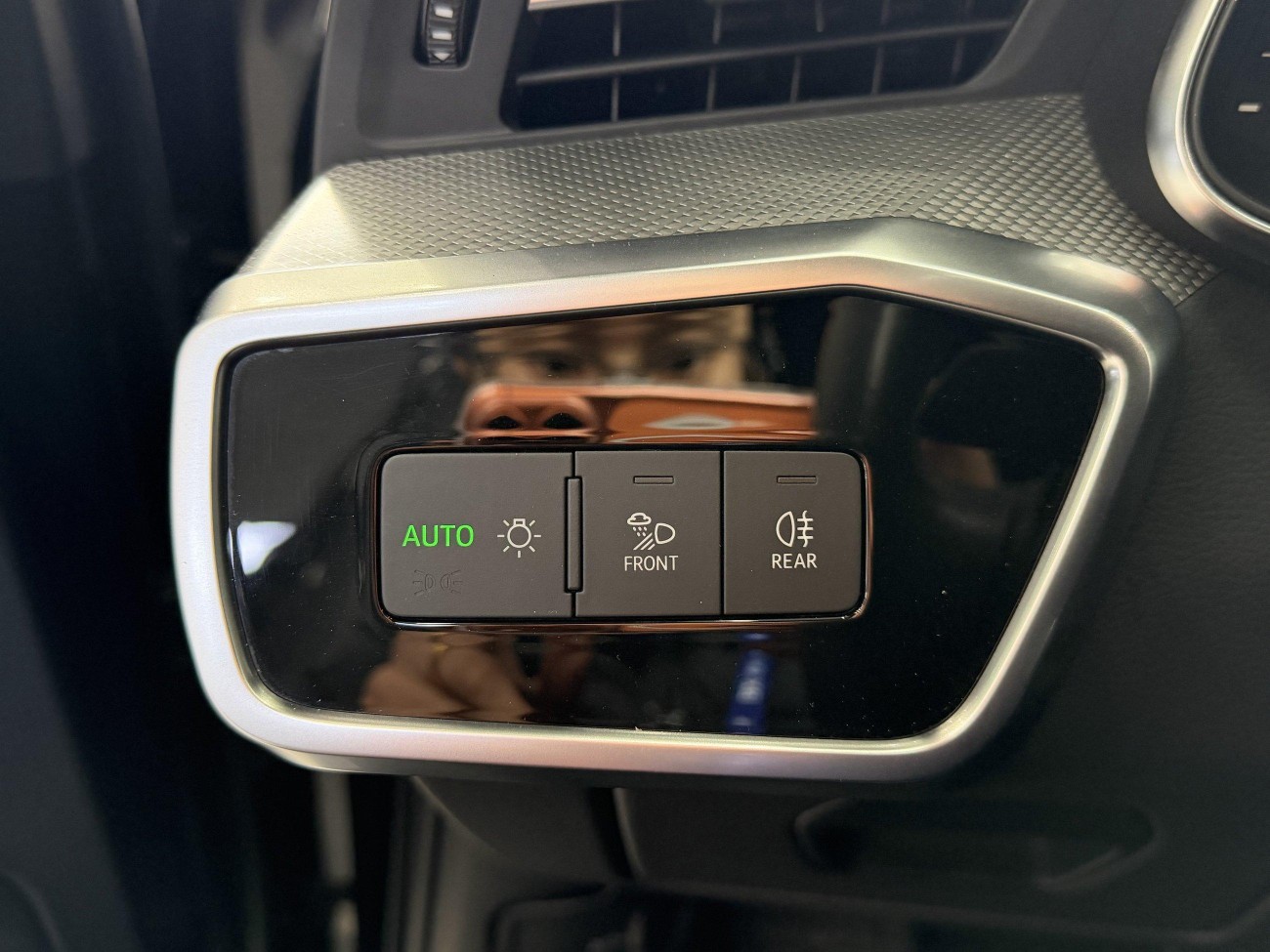 Audi A6L 40 TFSI 2025