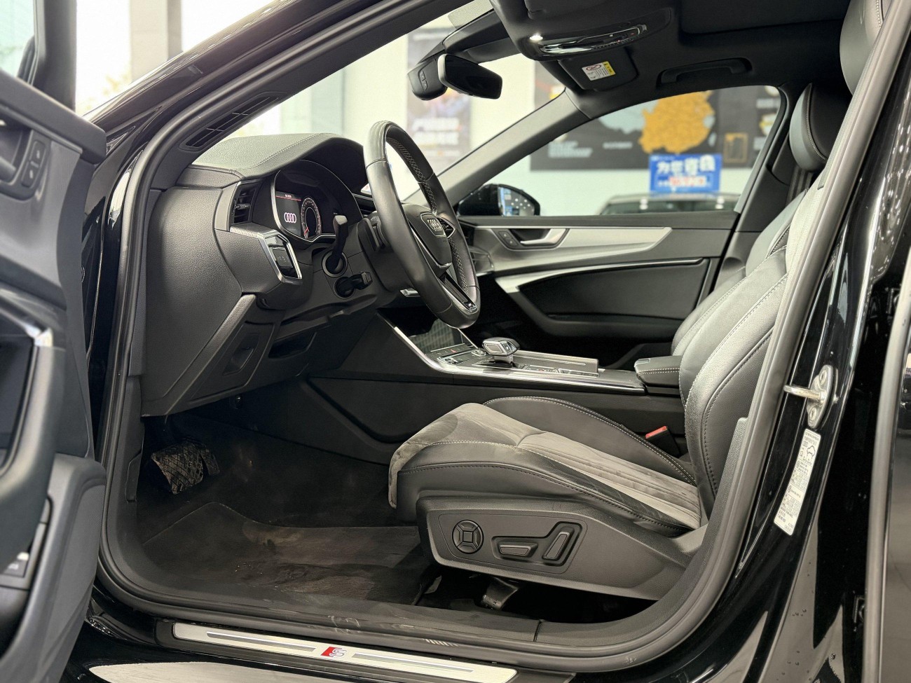 Audi A6L 40 TFSI 2025