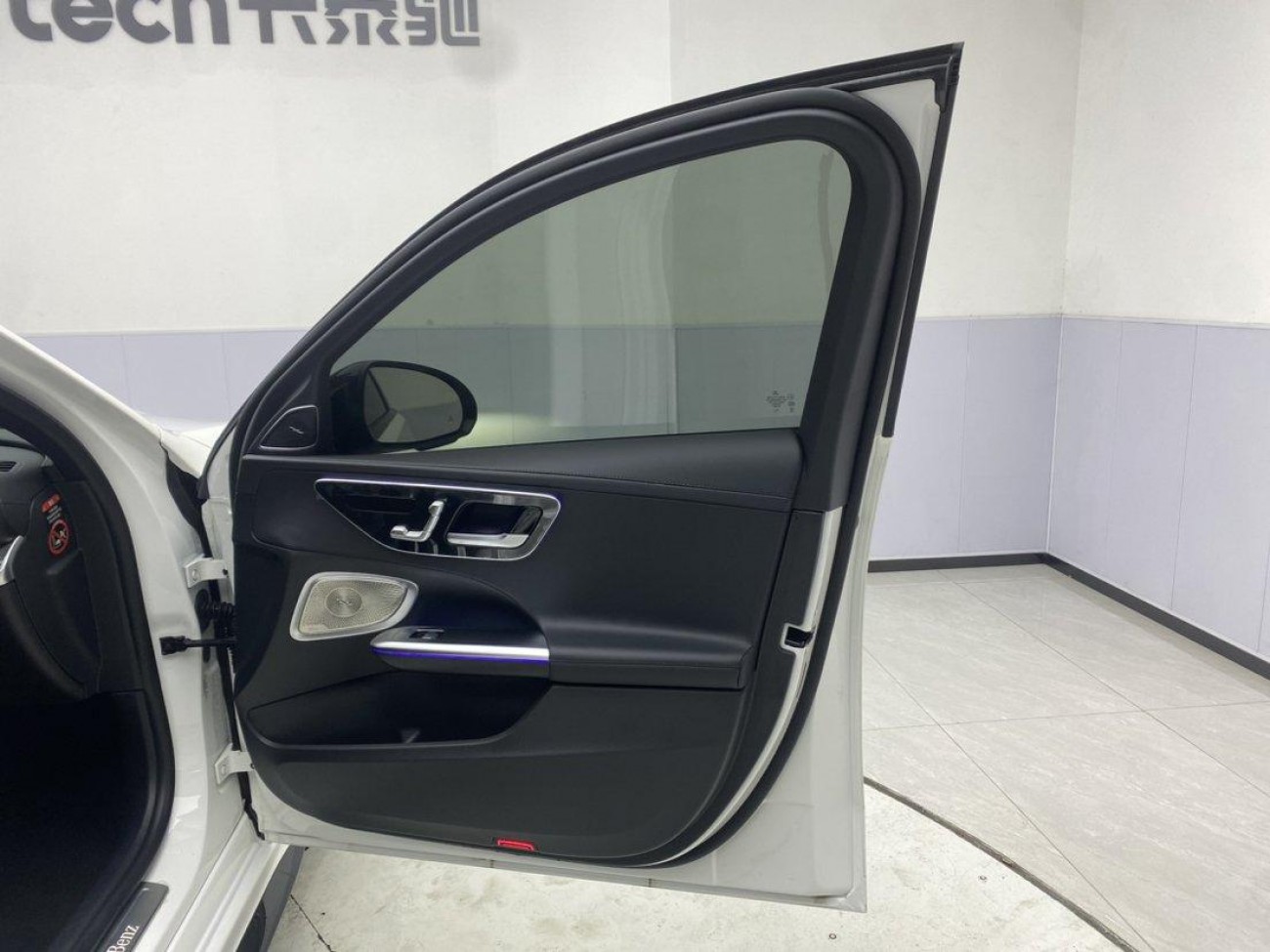 Mercedes-Benz C 260 L 2025