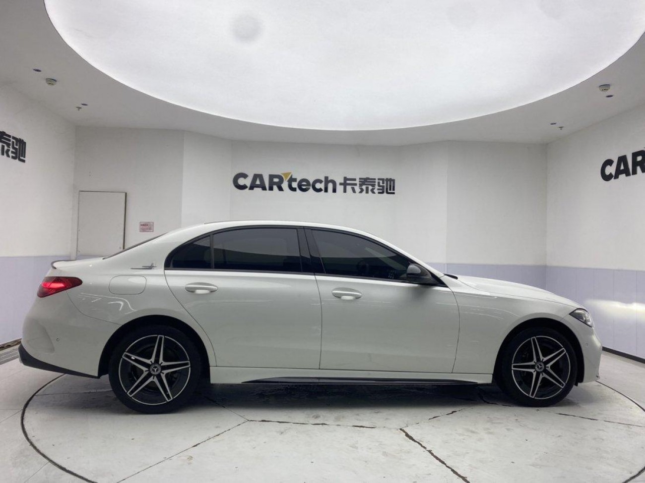 Mercedes-Benz C 260 L 2025