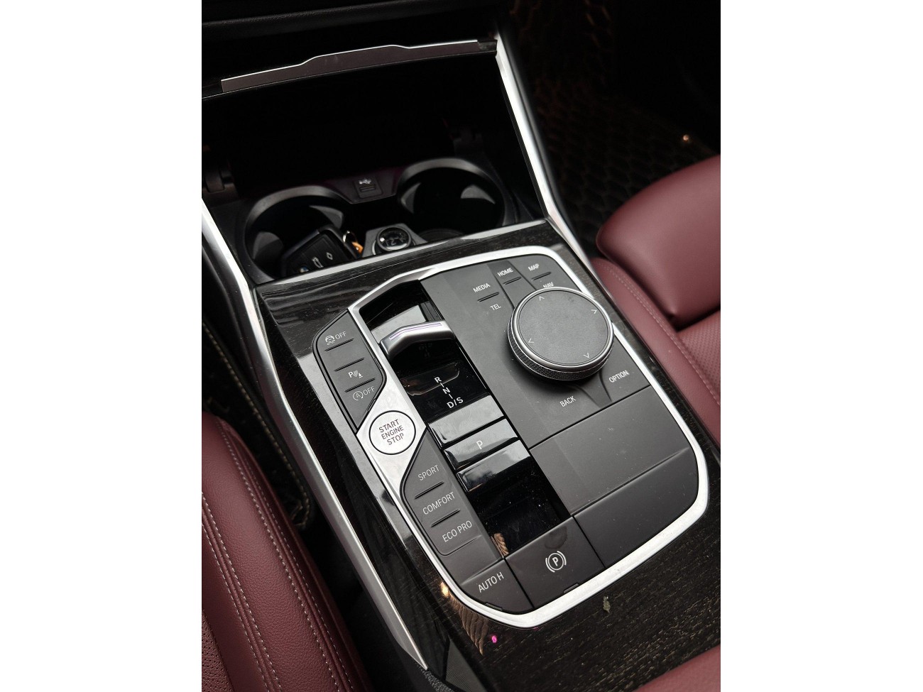 BMW 325Li 2023