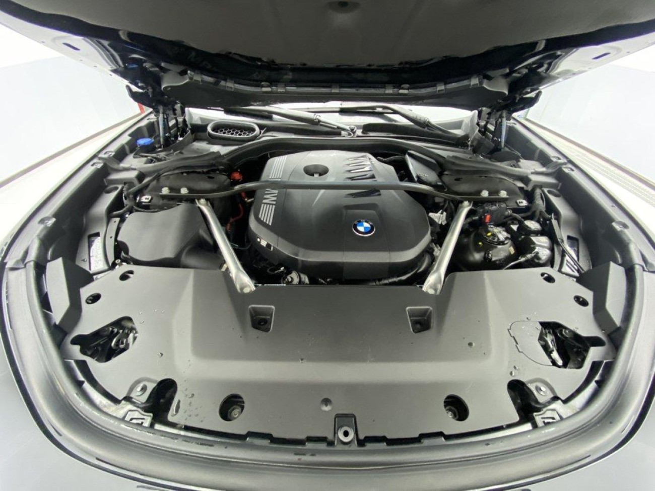 BMW 740Li 2024