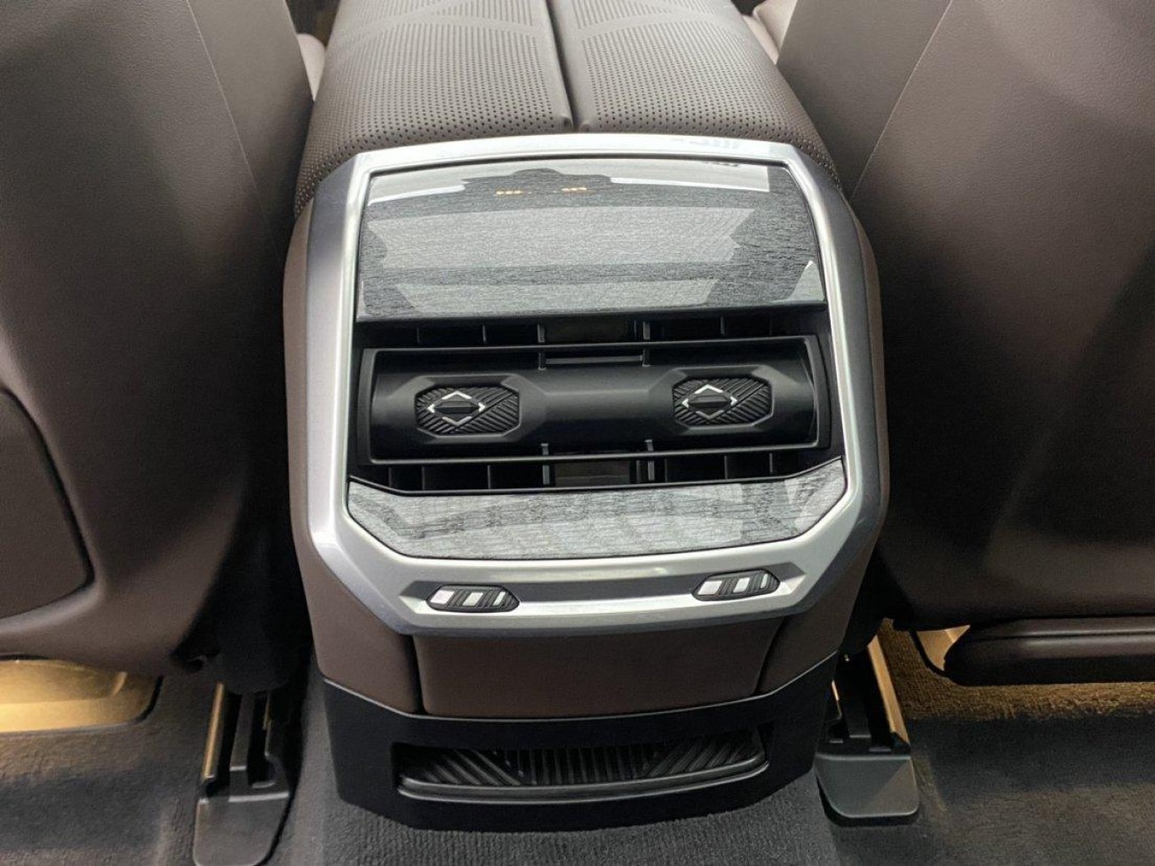 BMW 740Li 2024