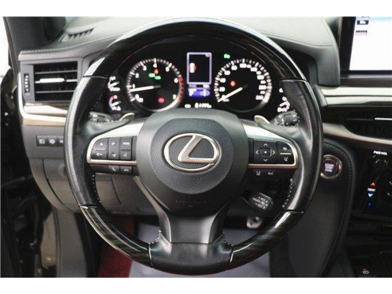 Lexus LX 570 2020