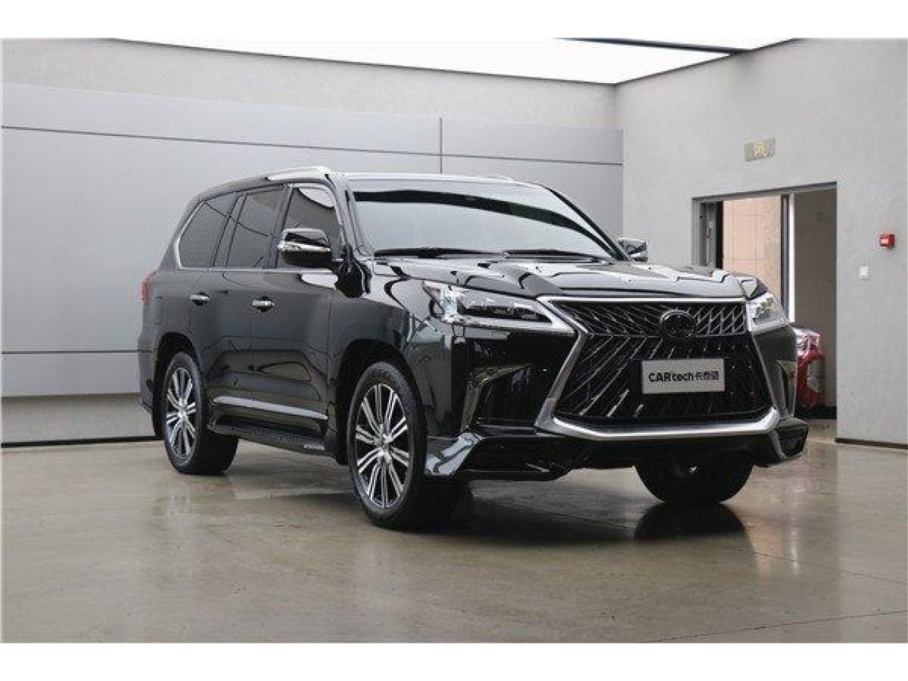 Lexus LX 570 2020