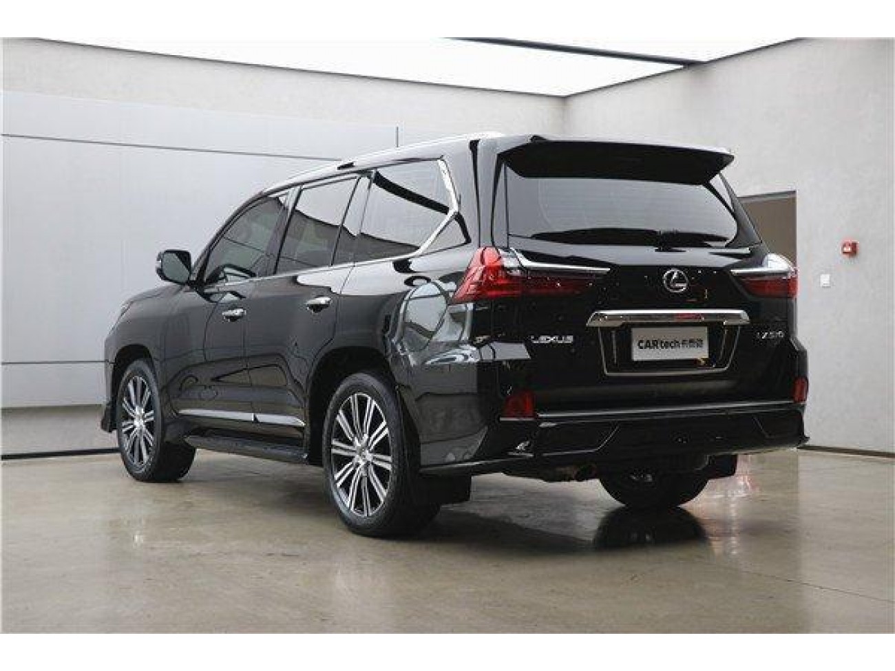 Lexus LX 570 2020