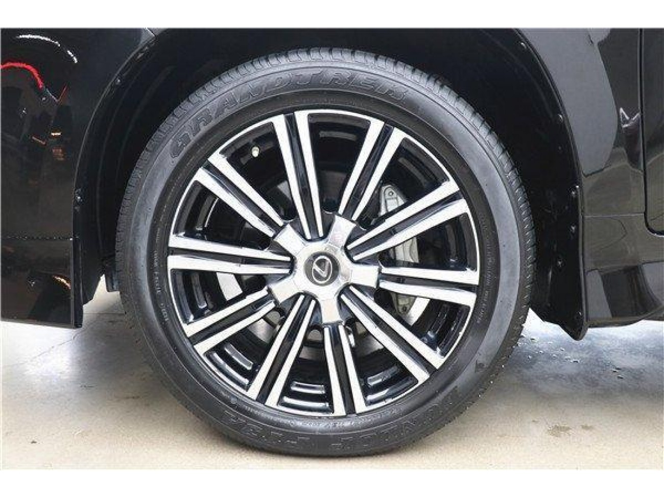 Lexus LX 570 2020