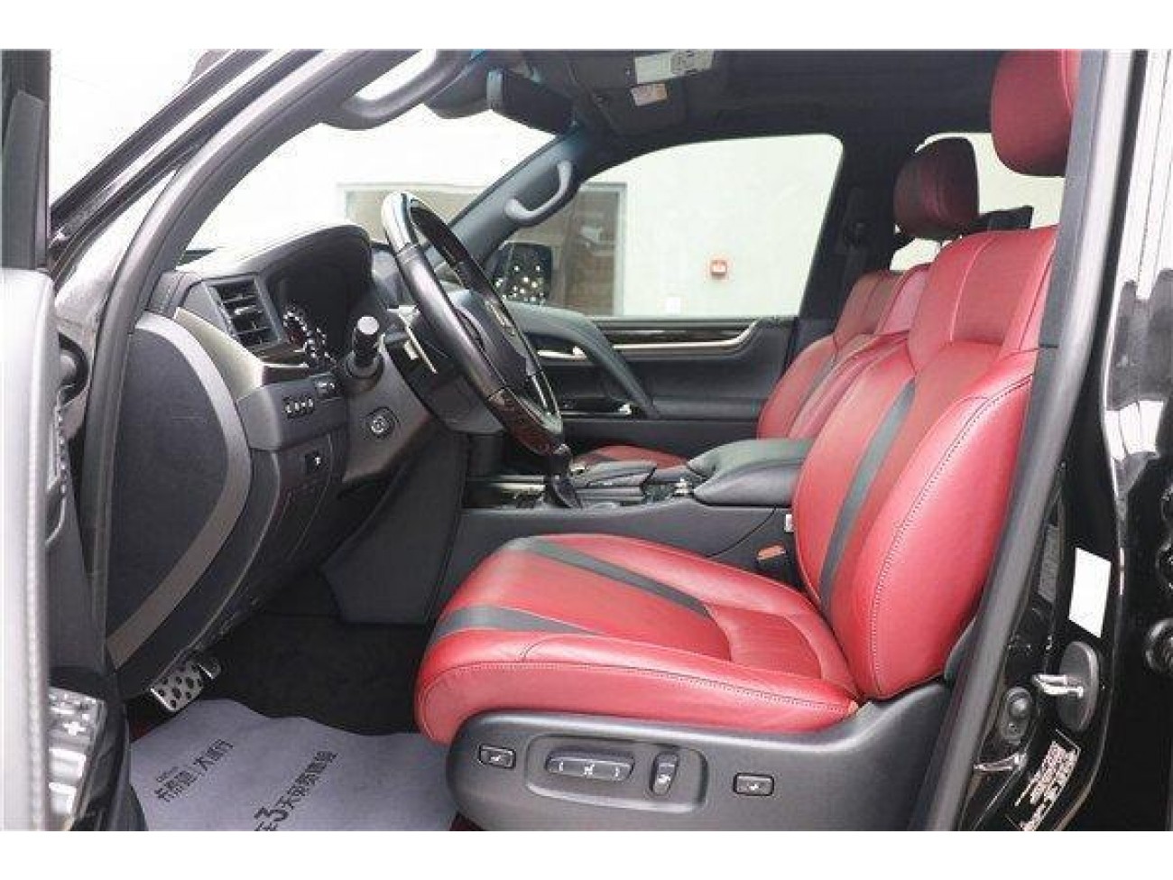 Lexus LX 570 2020