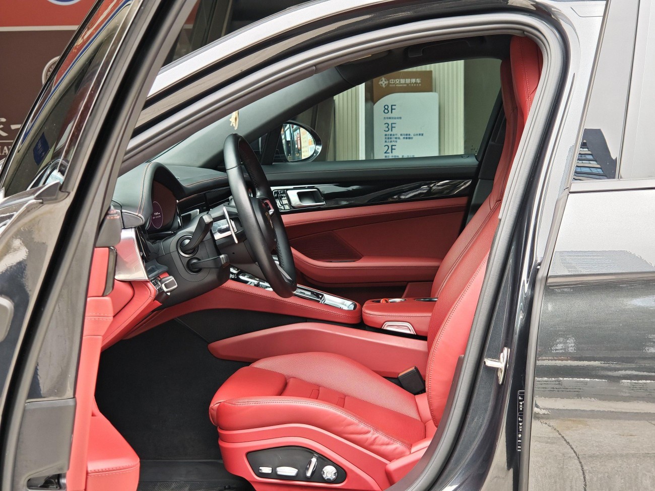Porsche Panamera 2021