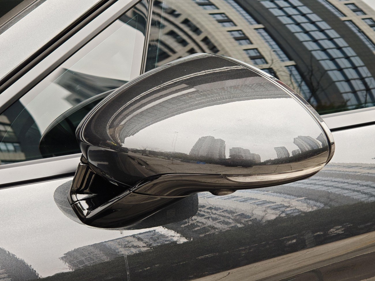 Porsche Panamera 2021