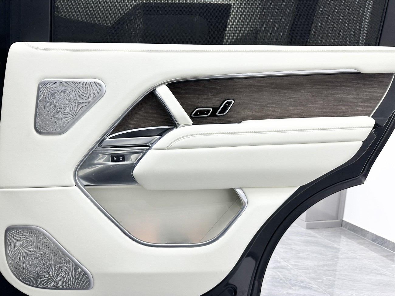 Land Rover Range Rover 2023