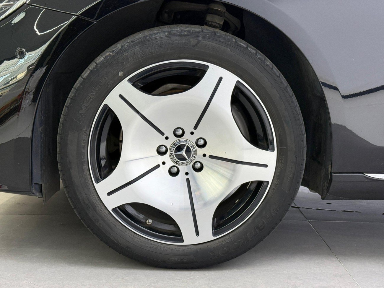 Mercedes-Benz E 300 L 2023