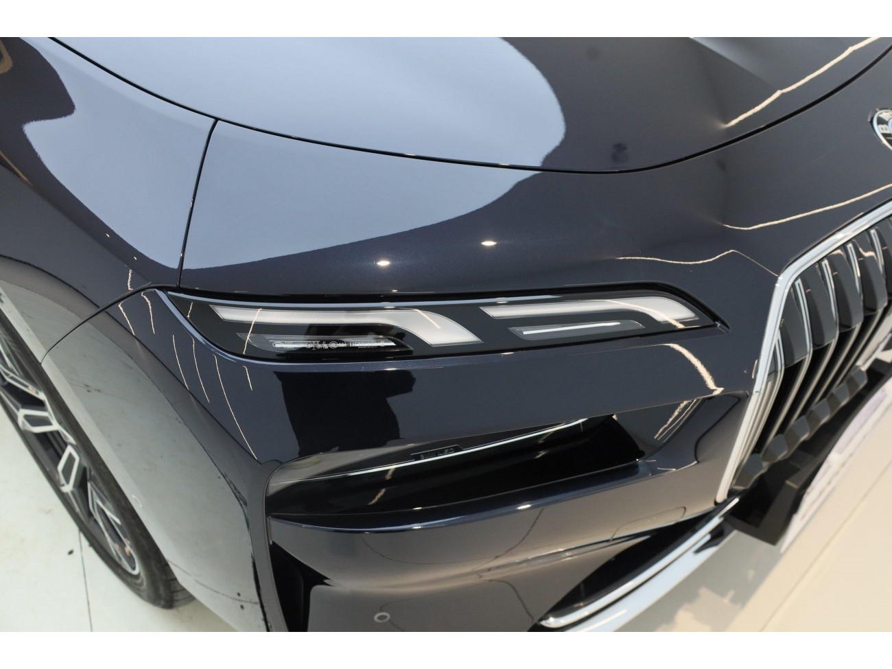 BMW 735Li 2024