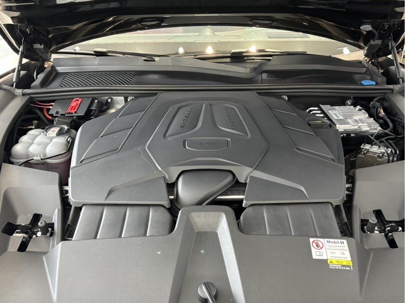 Porsche Cayenne 2024