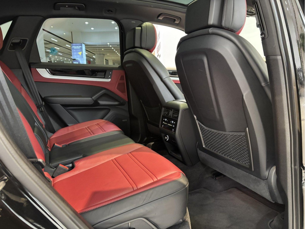Porsche Cayenne 2024