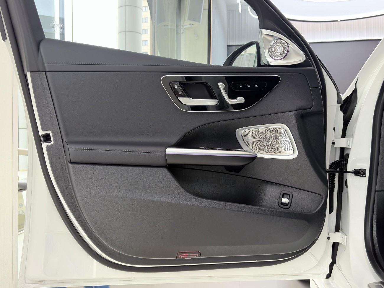 Mercedes-Benz C 260 L 2025