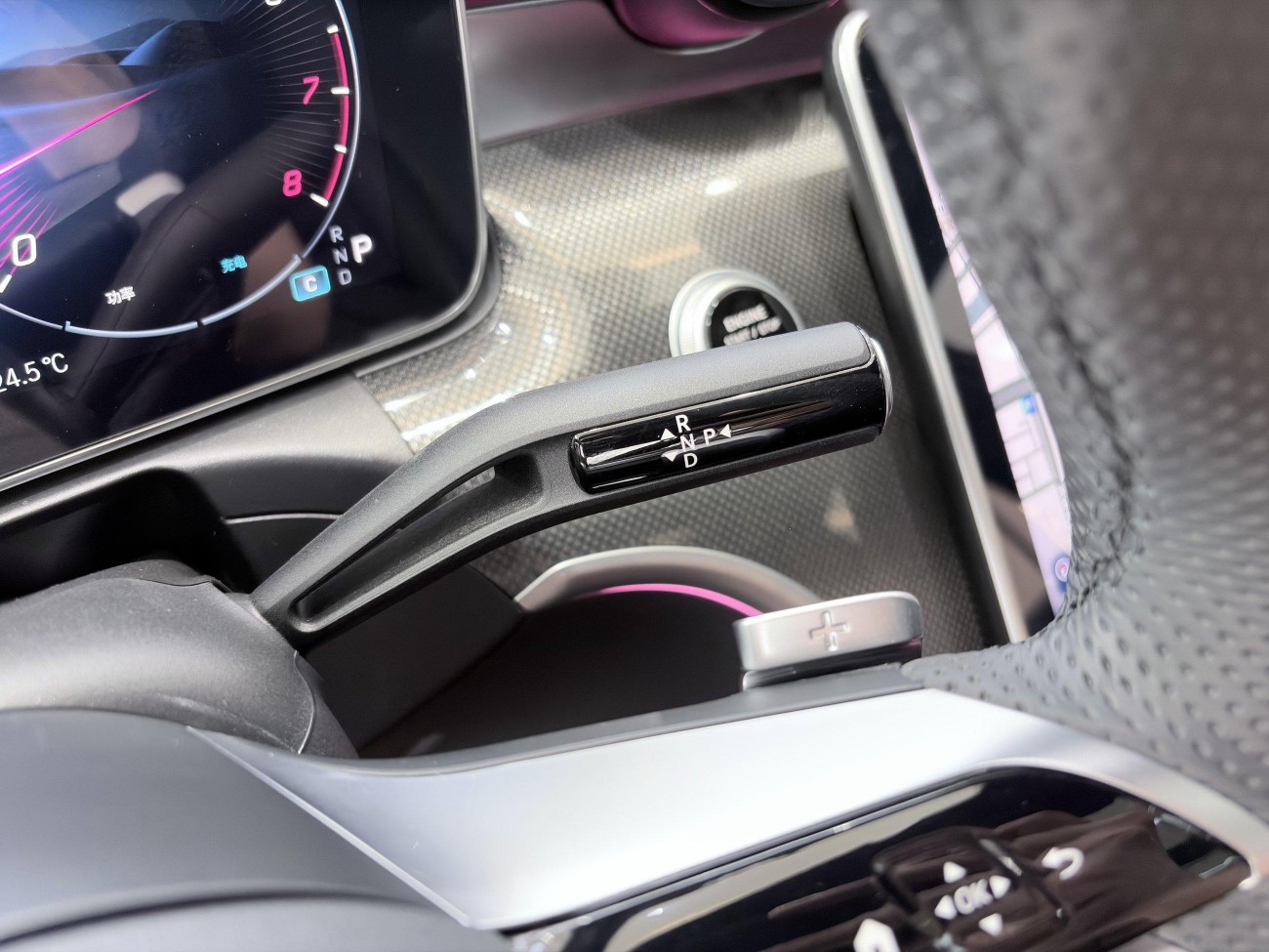 Mercedes-Benz C 260 L 2025