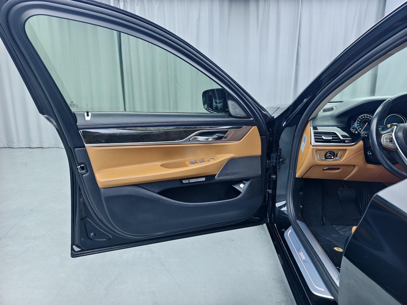 BMW 740Li 2016