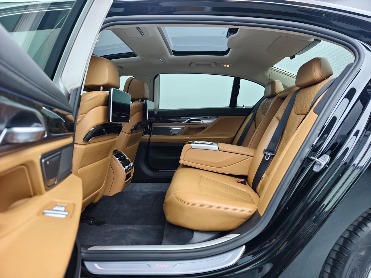 BMW 740Li 2016