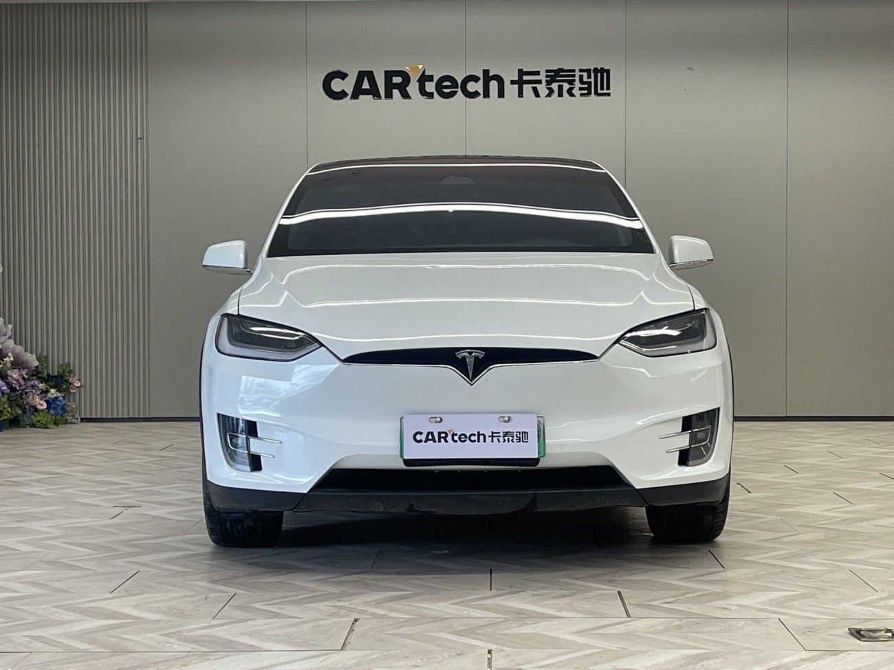Tesla Model X 2020