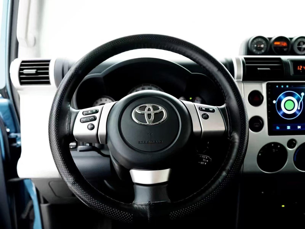 Toyota FJ 2017
