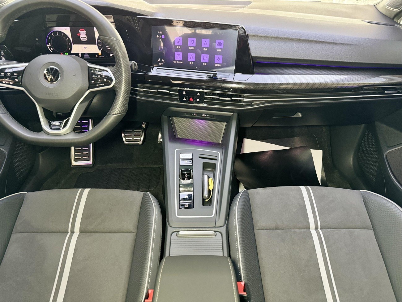 Volkswagen Golf 2024