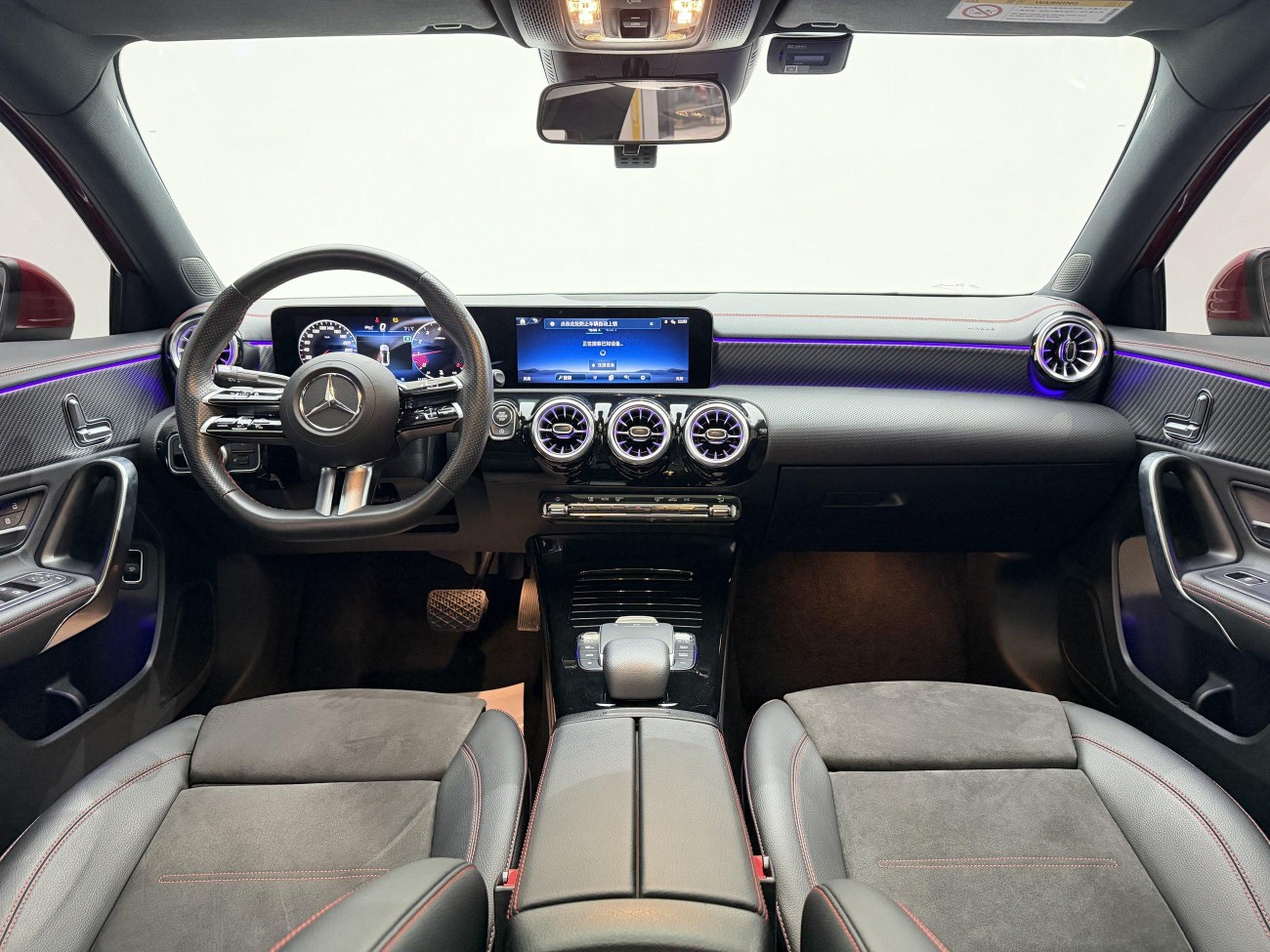 Mercedes-Benz A 200 L 2023