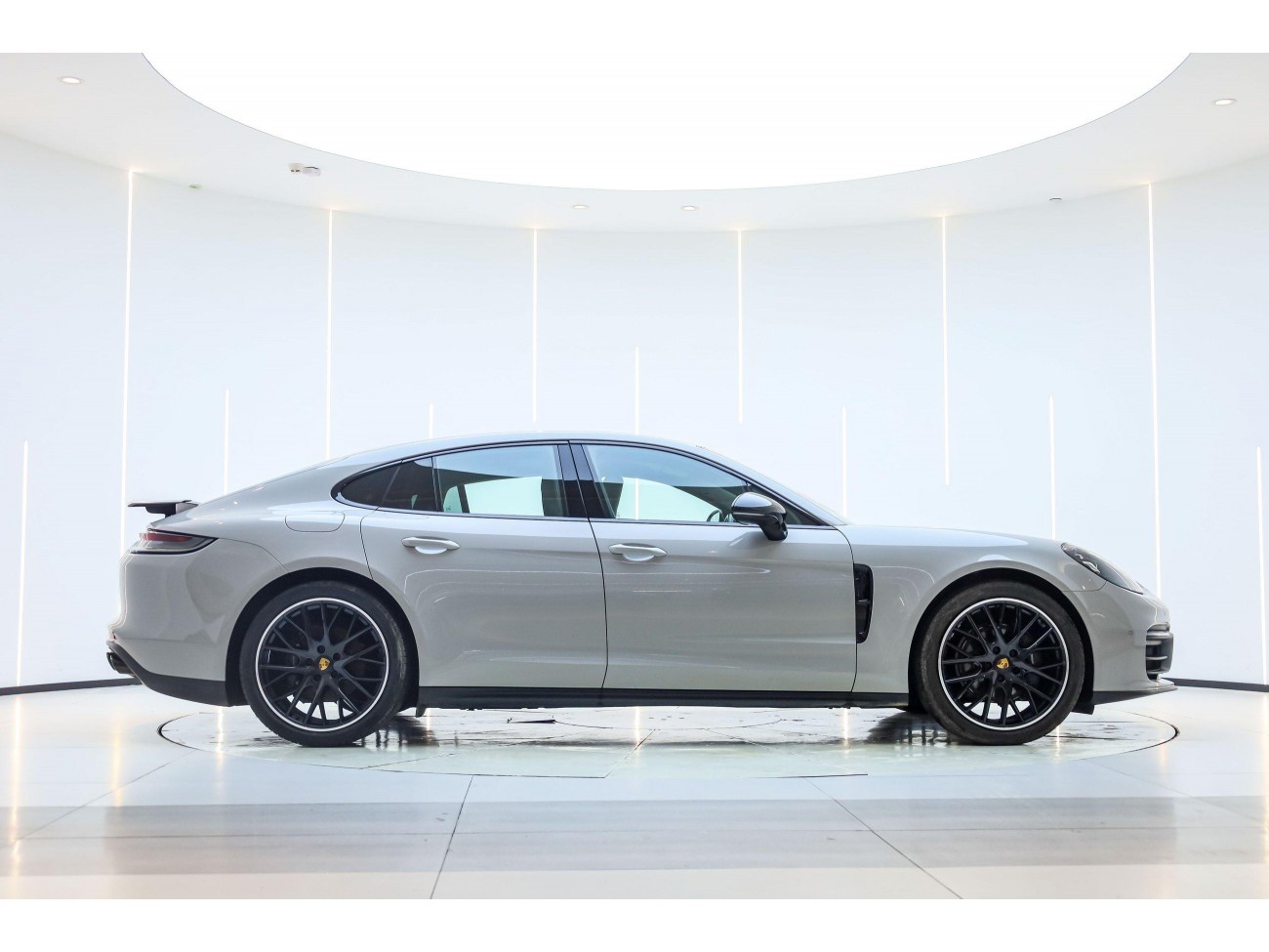 Porsche Panamera 2022