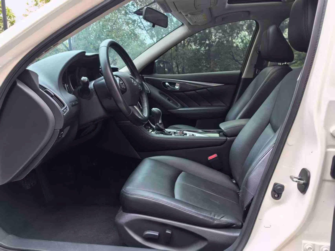 Infiniti Q50L 2017