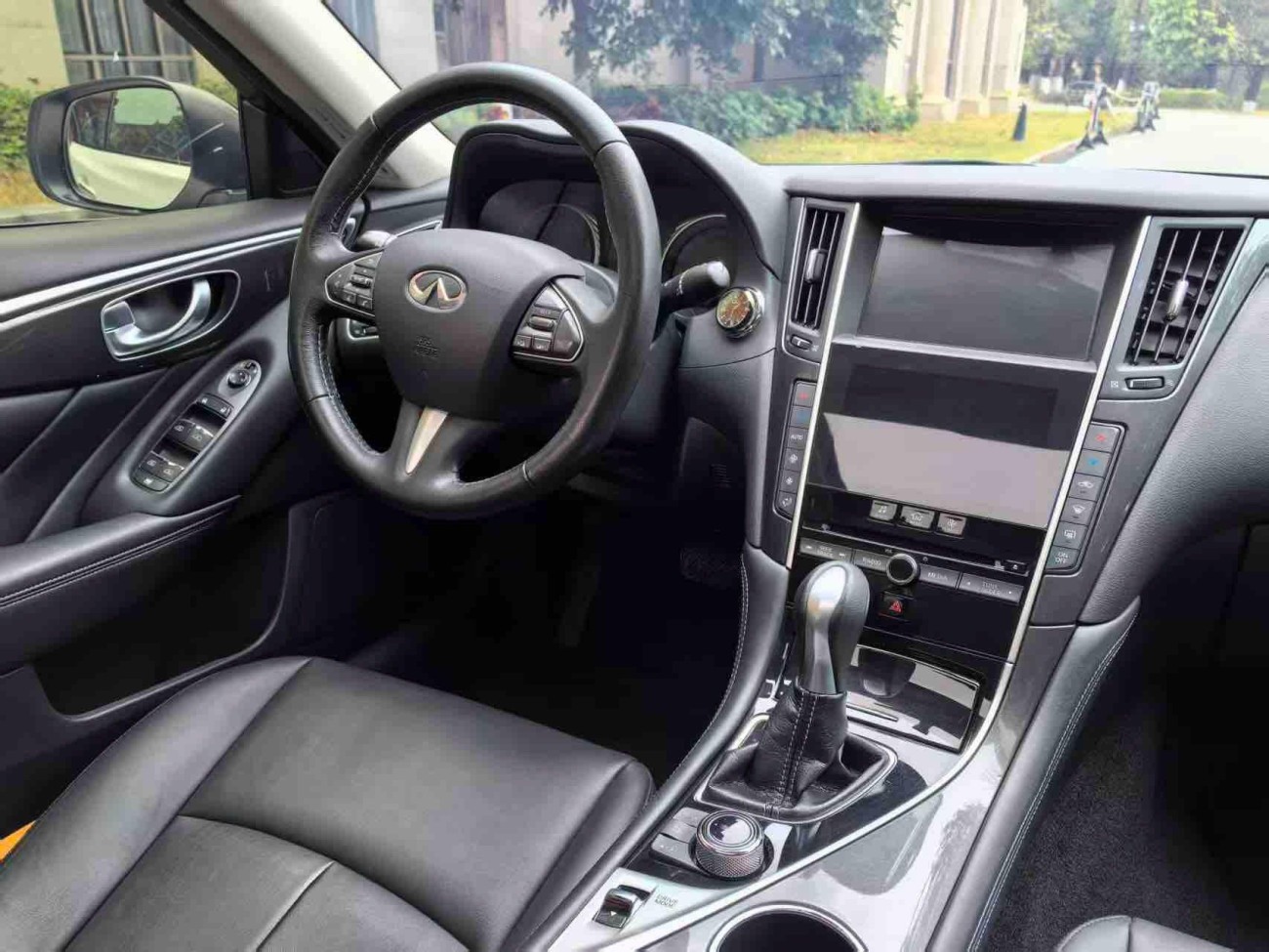 Infiniti Q50L 2017