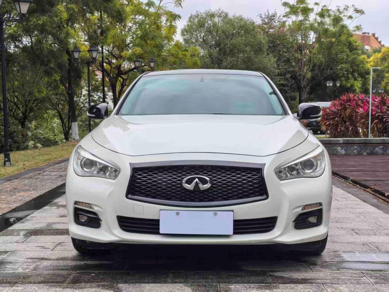 Infiniti Q50L 2017