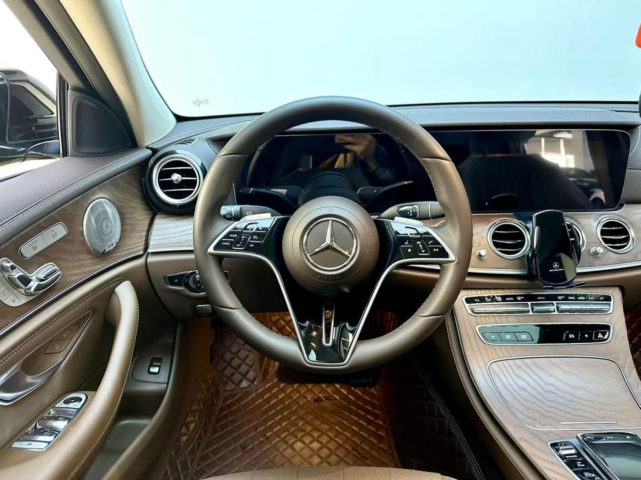 Mercedes-Benz E 300 L 2023