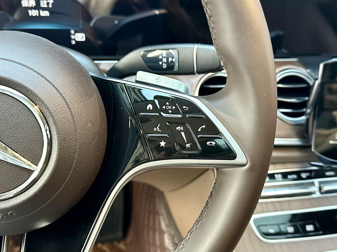 Mercedes-Benz E 300 L 2023