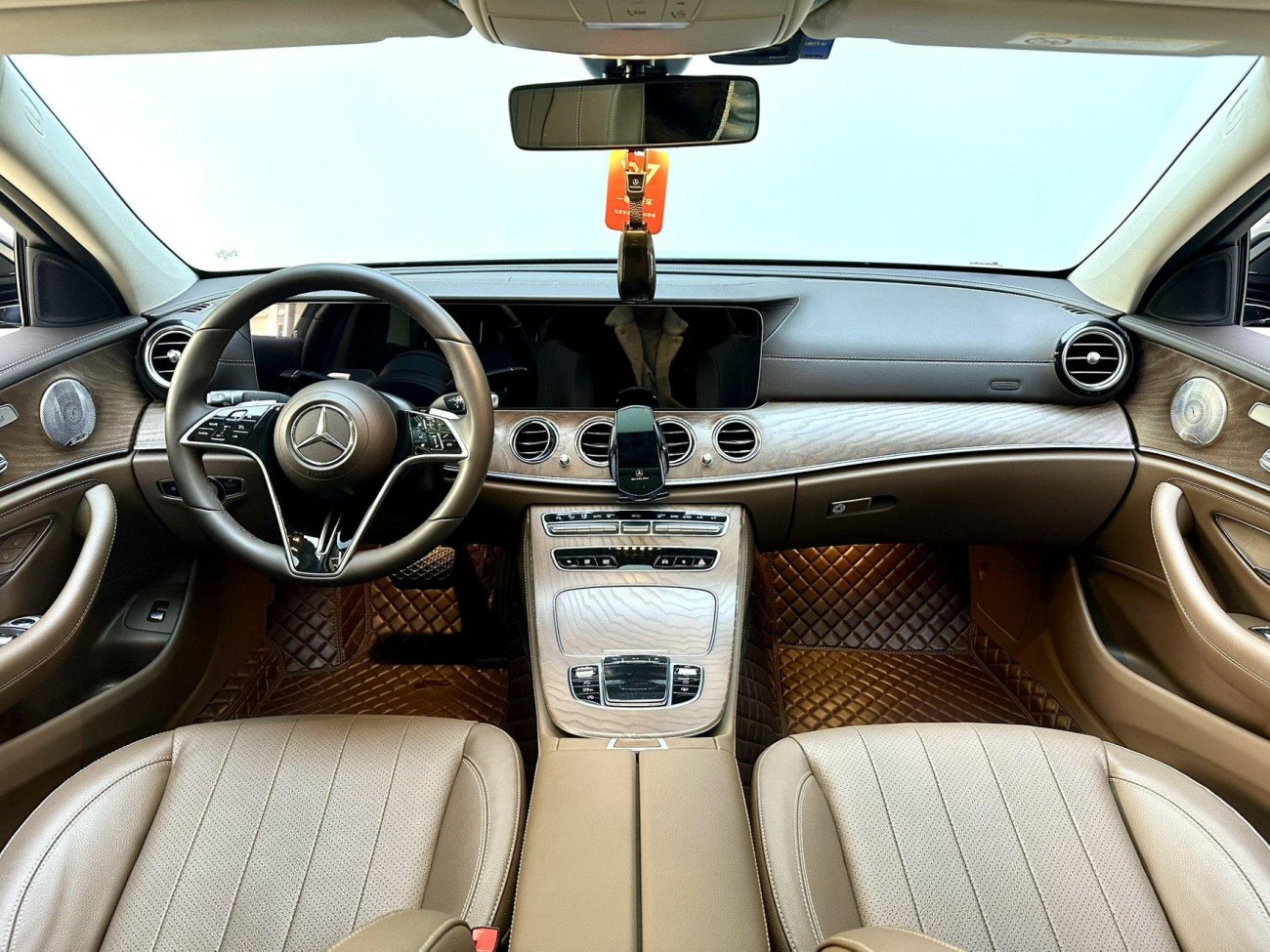 Mercedes-Benz E 300 L 2023