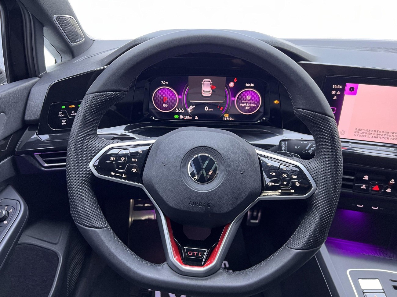 Volkswagen Golf 2025