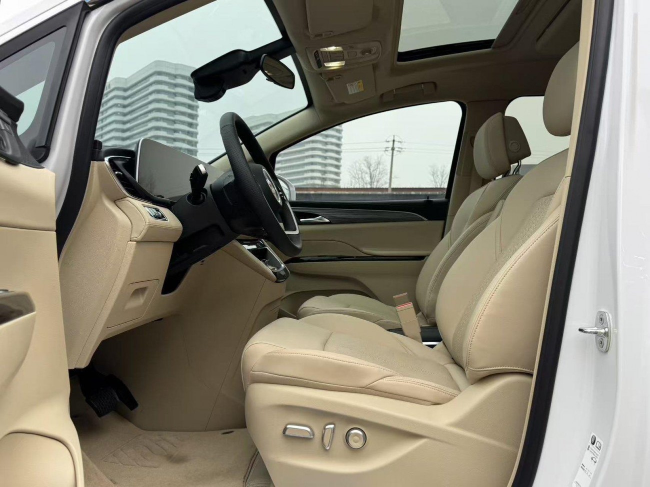 Buick GL8 2025