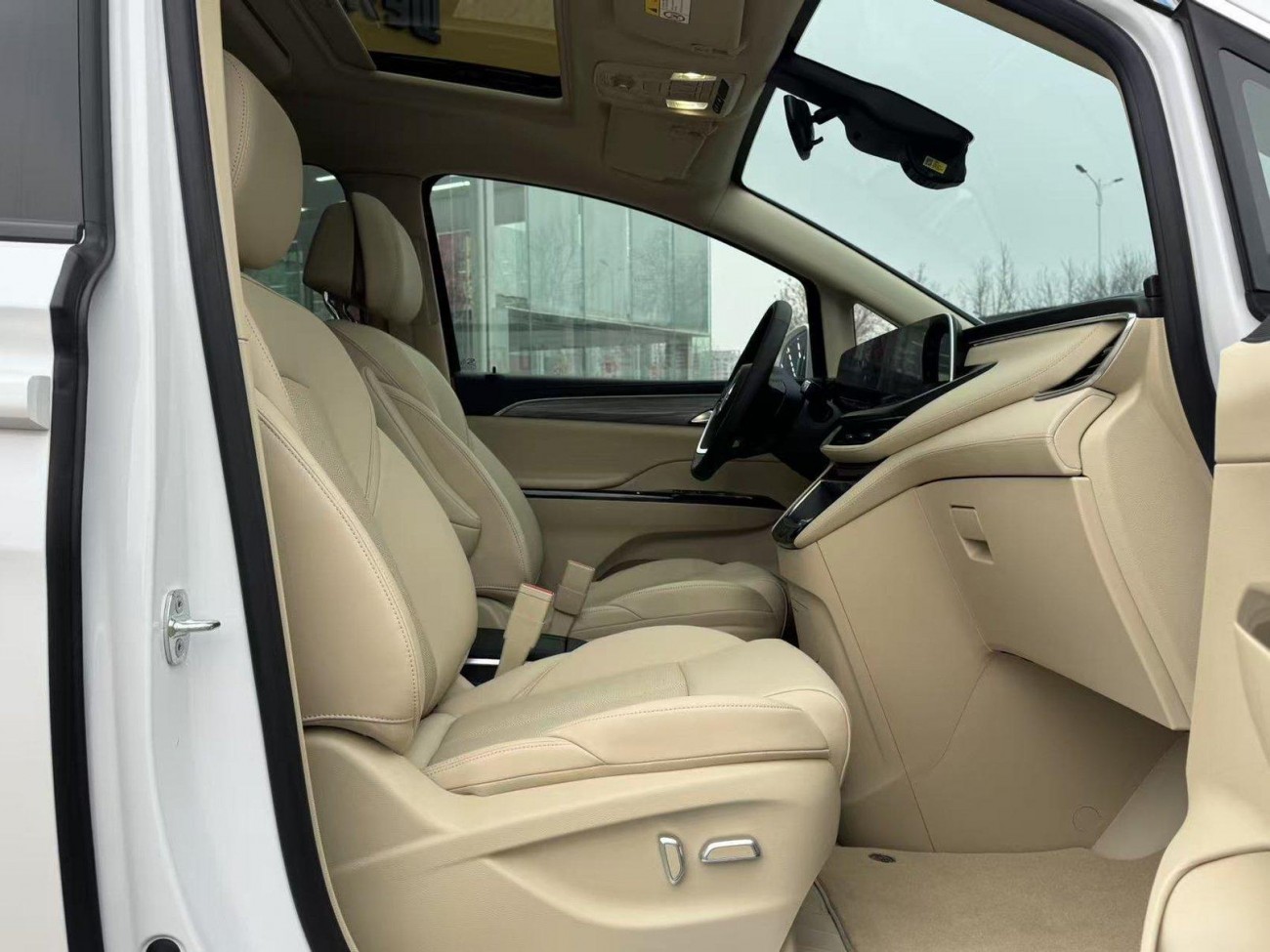 Buick GL8 2025