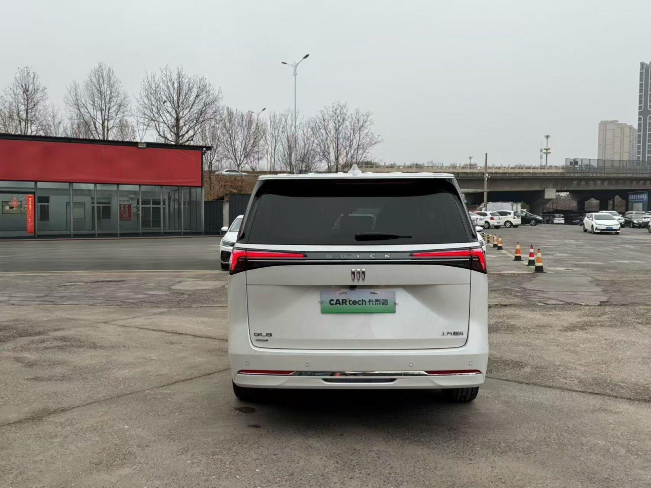 Buick GL8 2025