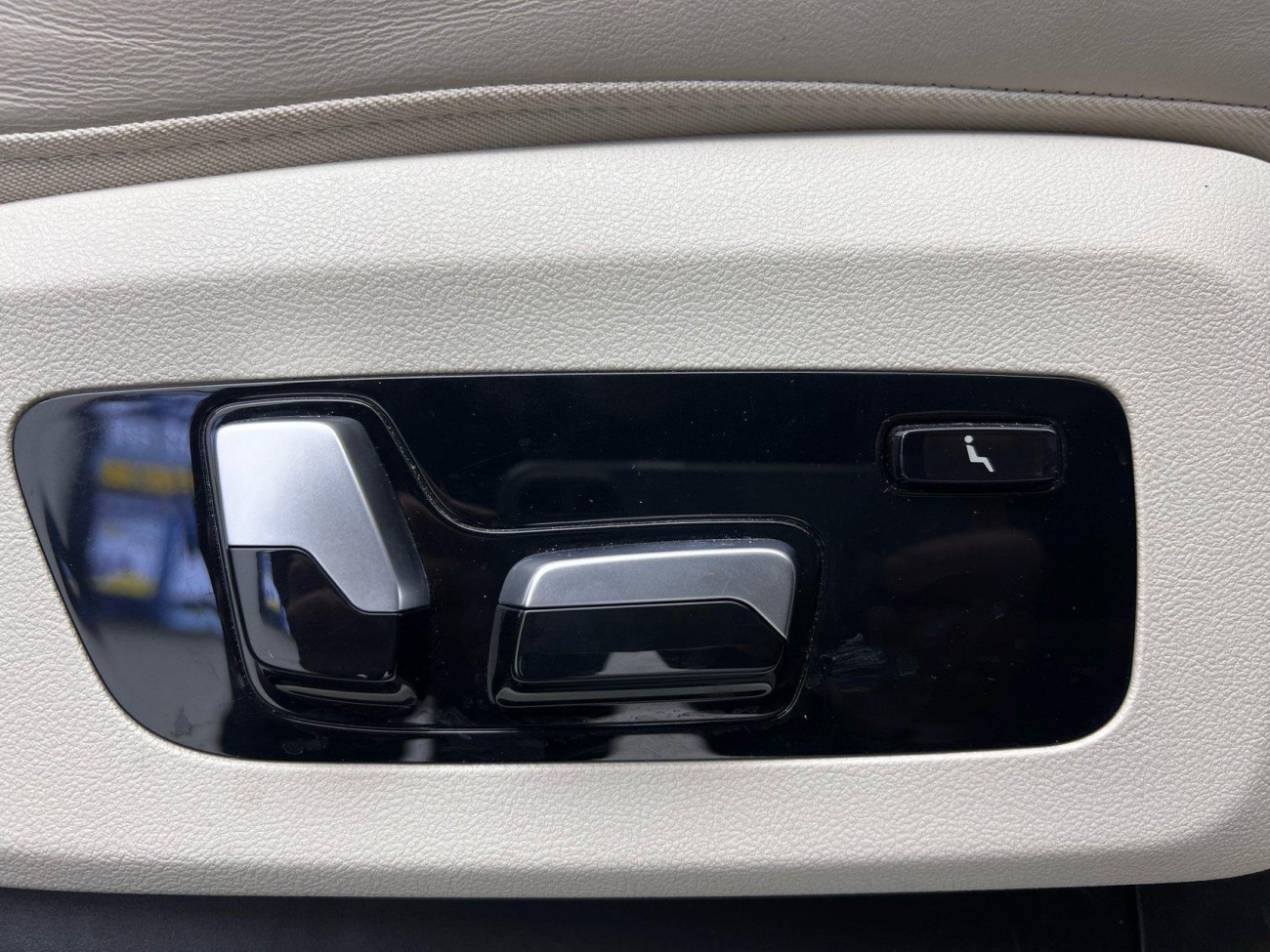 BMW X7 2021