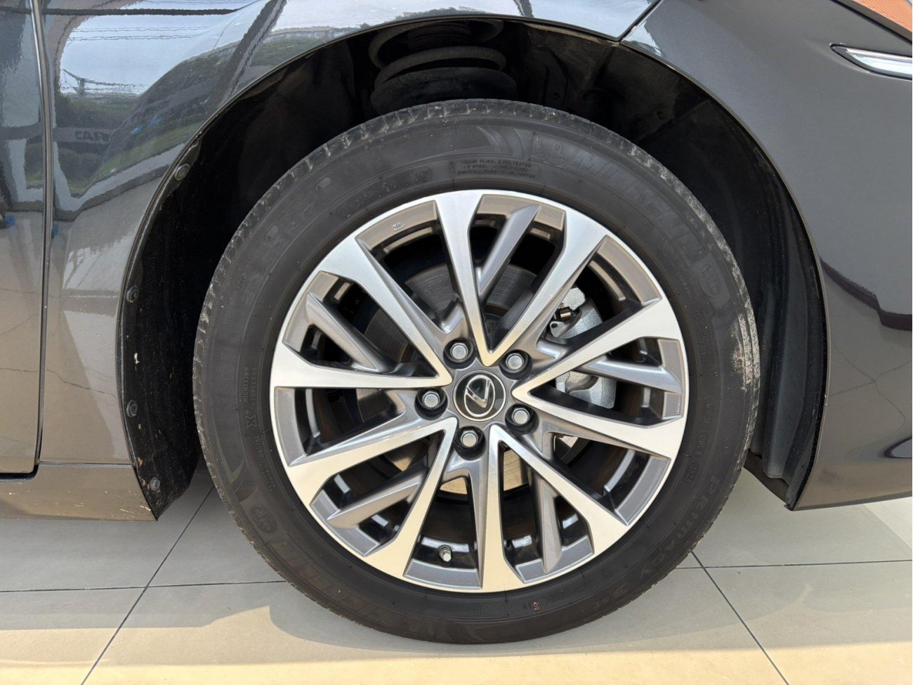 Lexus ES 300h 2024