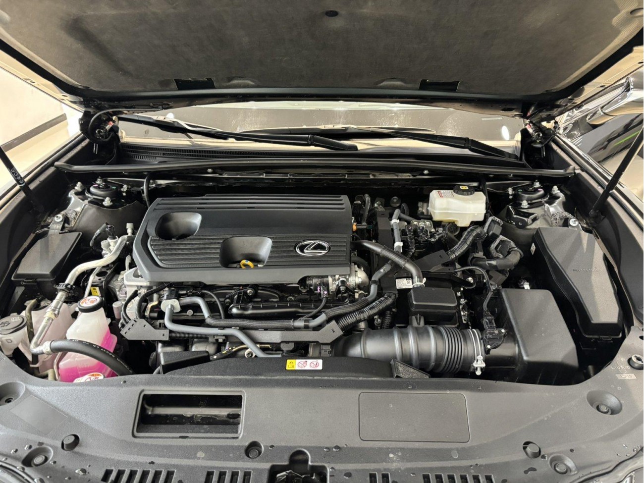 Lexus ES 300h 2024