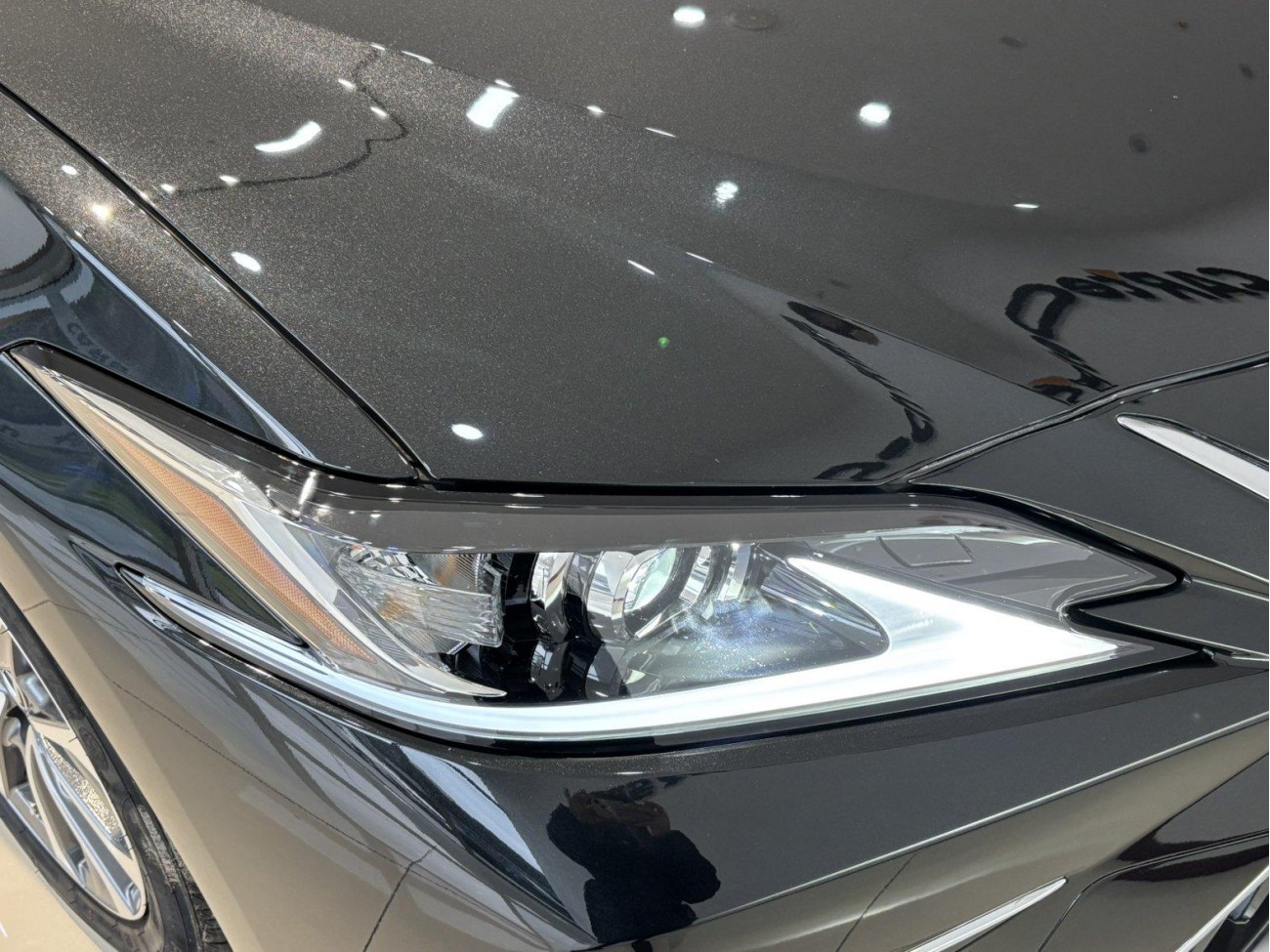 Lexus ES 300h 2024