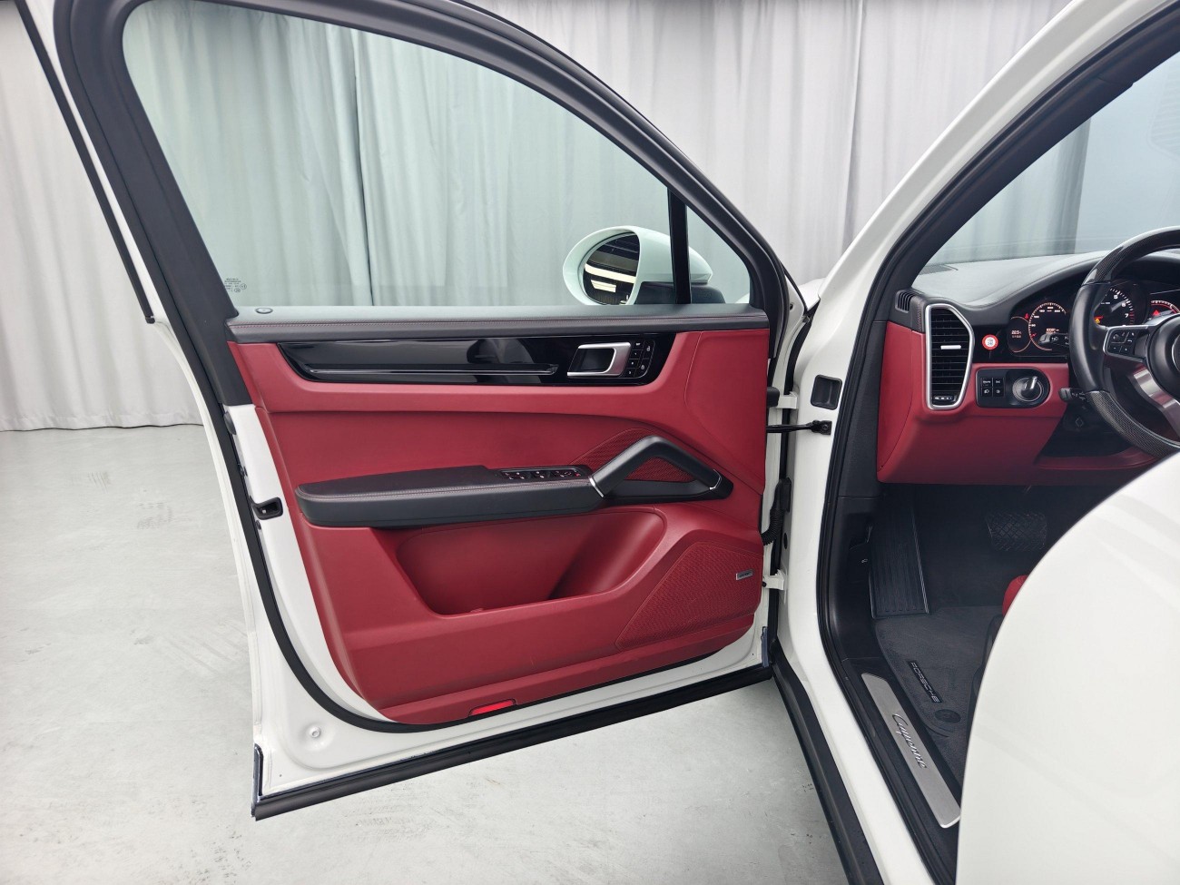 Porsche Cayenne 2021
