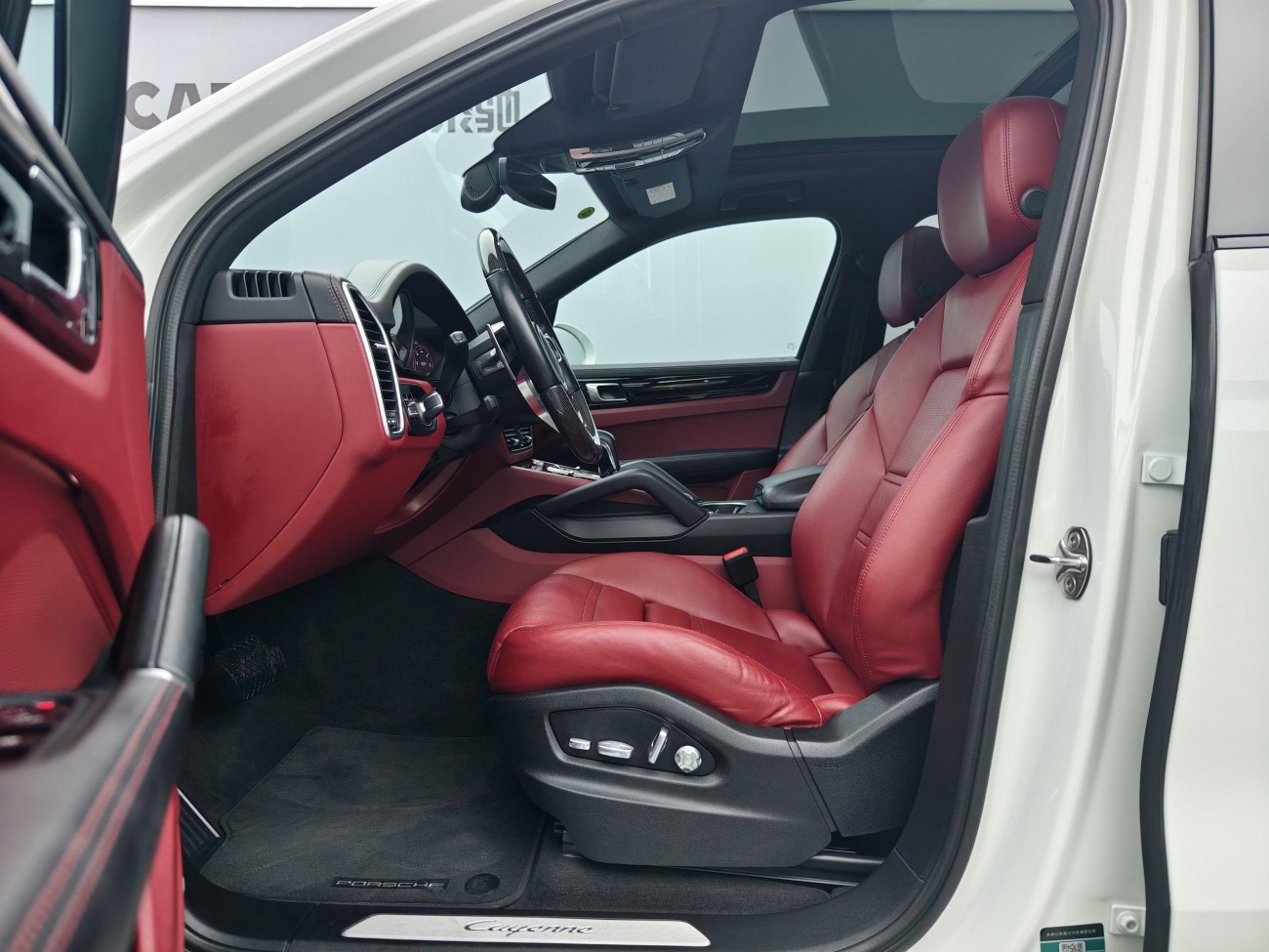 Porsche Cayenne 2021