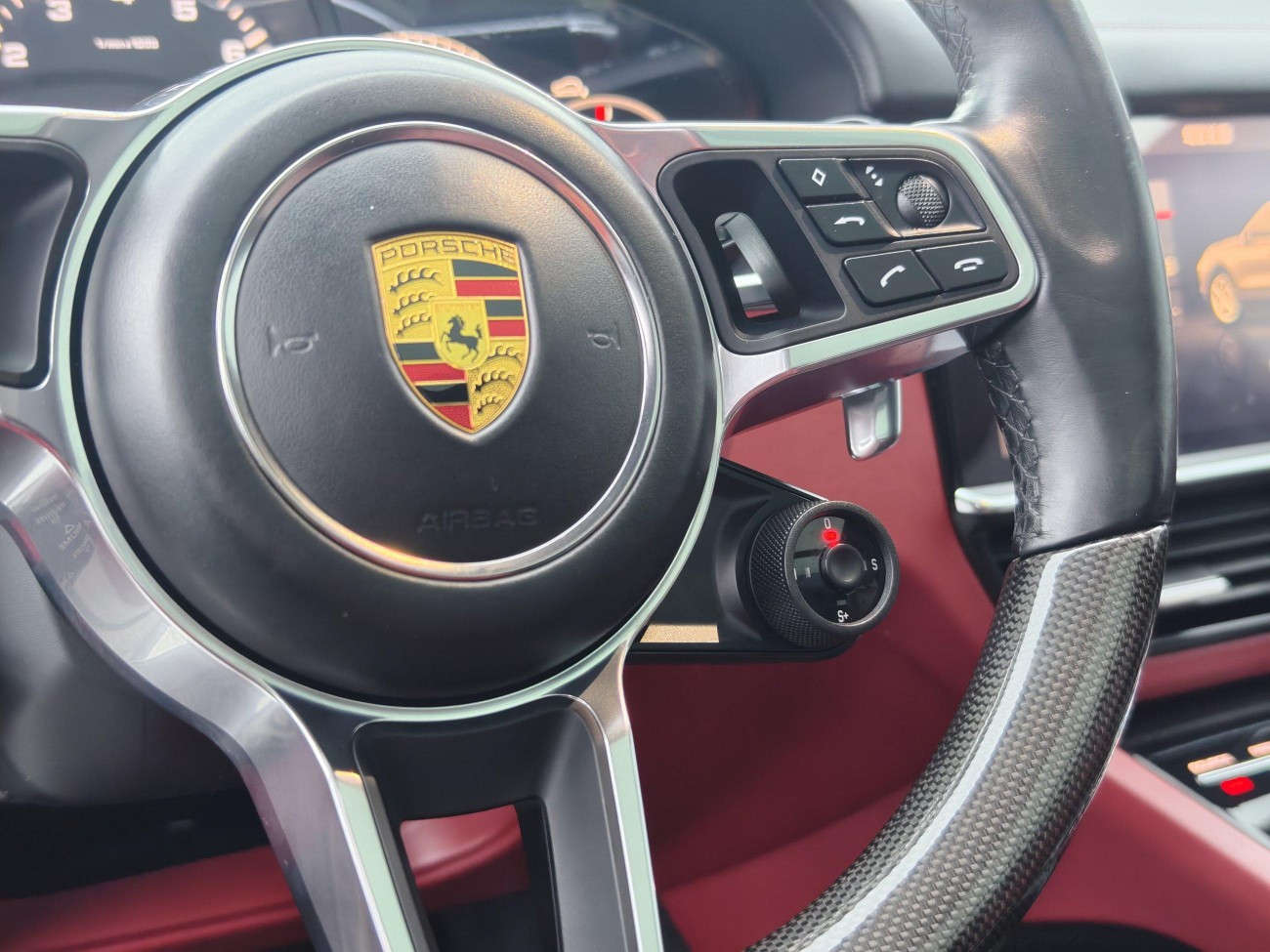 Porsche Cayenne 2021