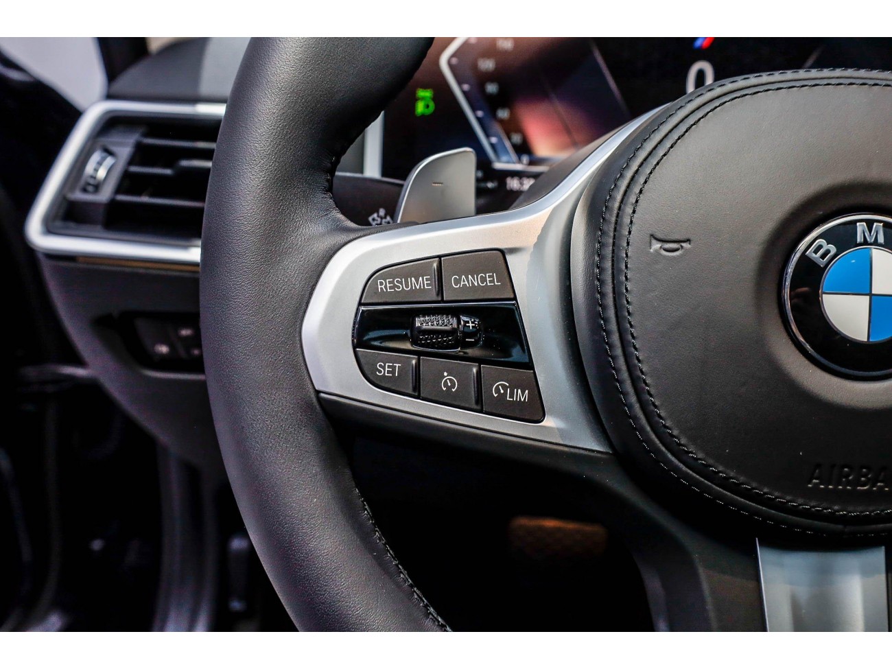BMW 325Li 2023