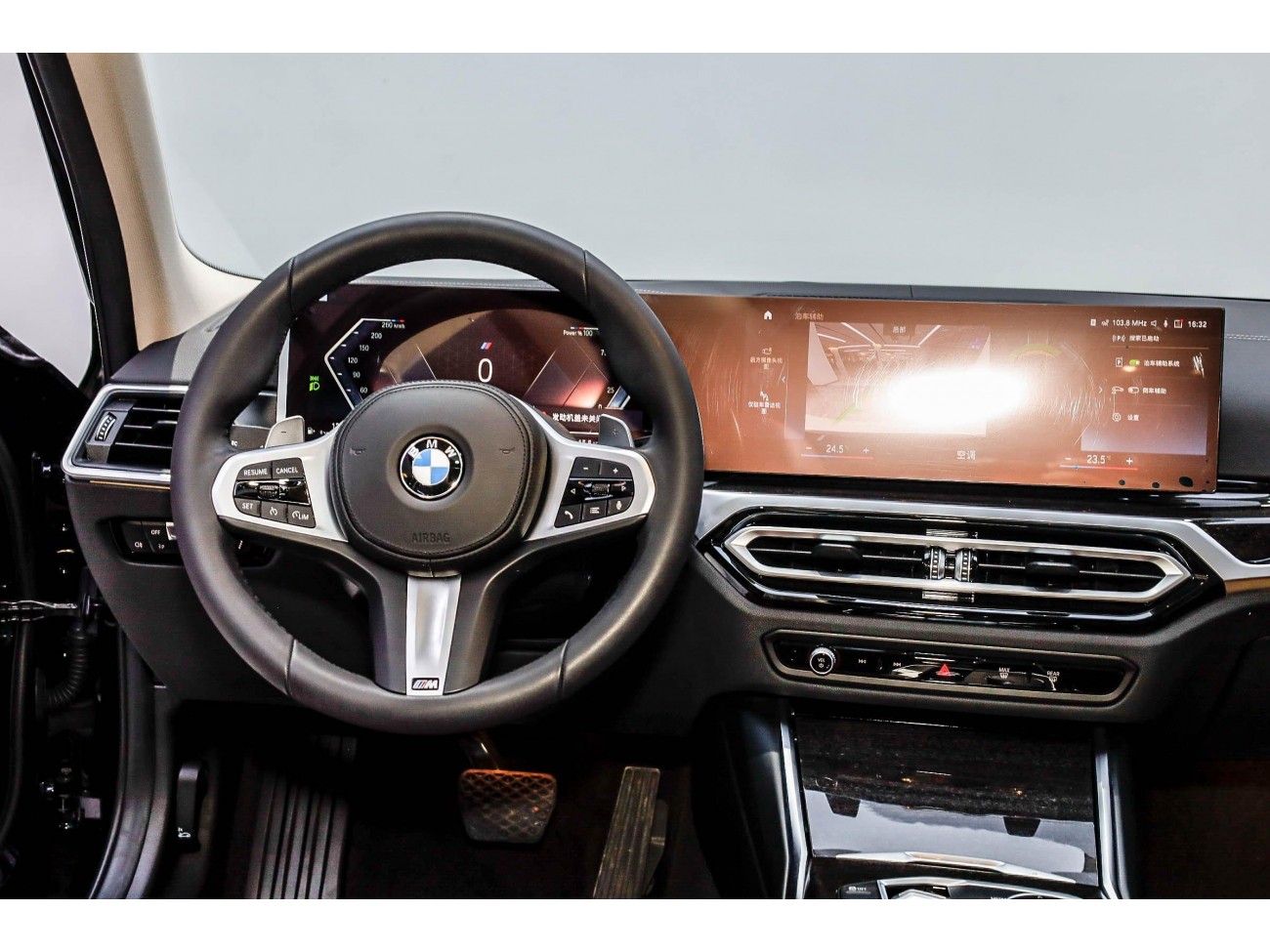 BMW 325Li 2023
