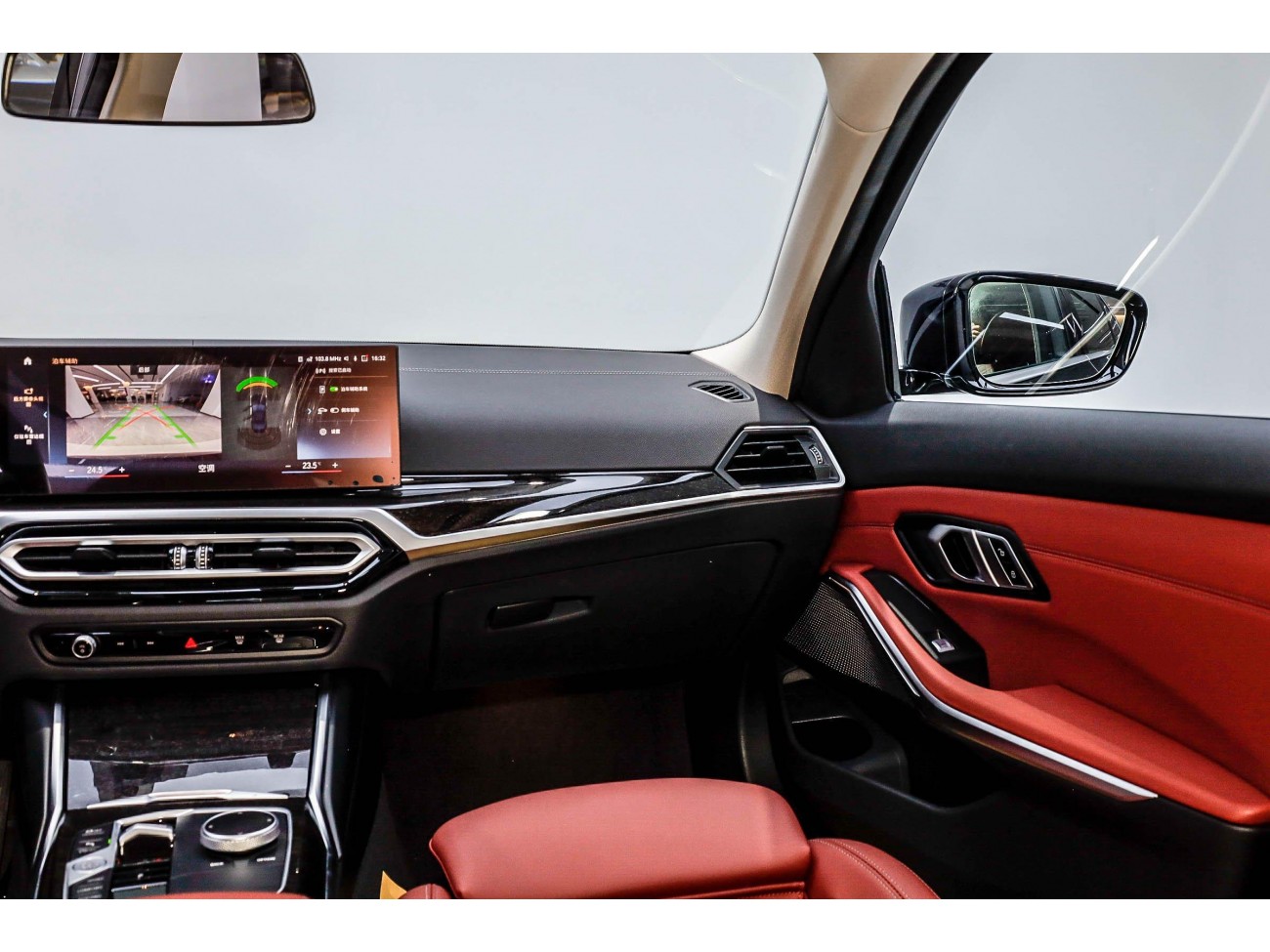 BMW 325Li 2023